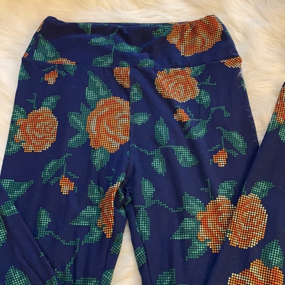 Rose pixelated leggings one size Disney - Picture 3 of 6